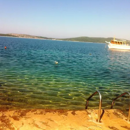 Teatina * Brodarica (Sibenik-Knin)