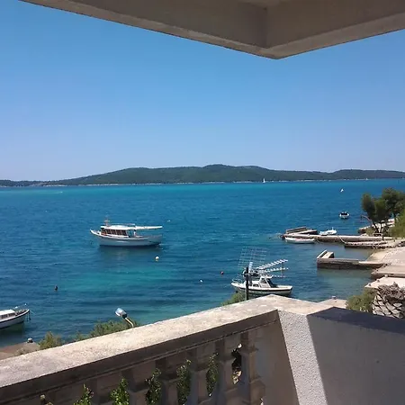 Teatina Brodarica (Sibenik-Knin)