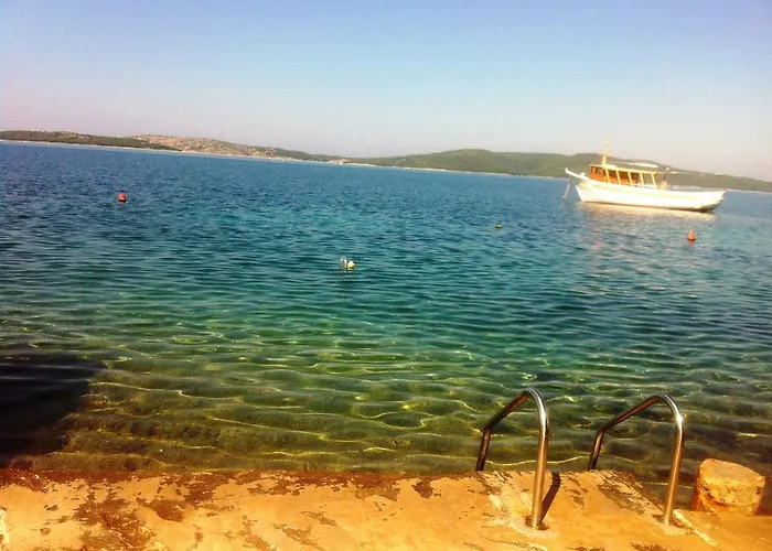 Teatina * Brodarica (Sibenik-Knin)