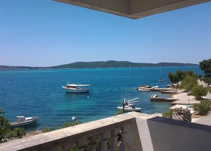 Teatina Brodarica (Sibenik-Knin)