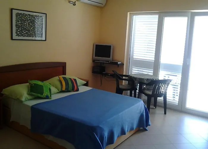 Teatina * Brodarica (Sibenik-Knin)