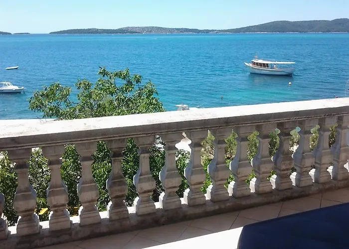 Teatina * Brodarica (Sibenik-Knin)